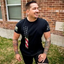 True Colors T-Shirt - Black -Fashion Trend Clothing Store BlankPoster 2000X2000 copyTrueColors