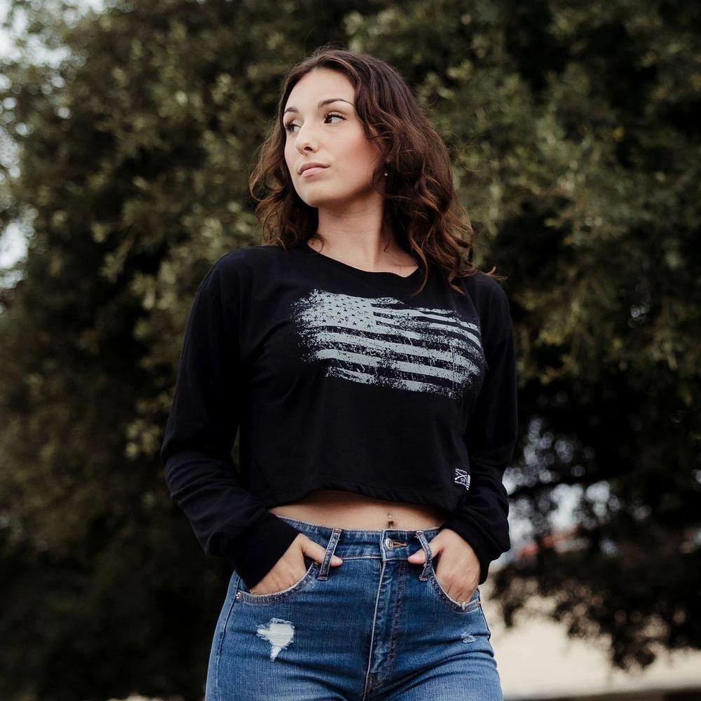 Women's Vintage American Long Sleeve Cropped T-Shirt - Black 5 Women's Vintage American Long Sleeve Cropped T-Shirt - Black - Image 3