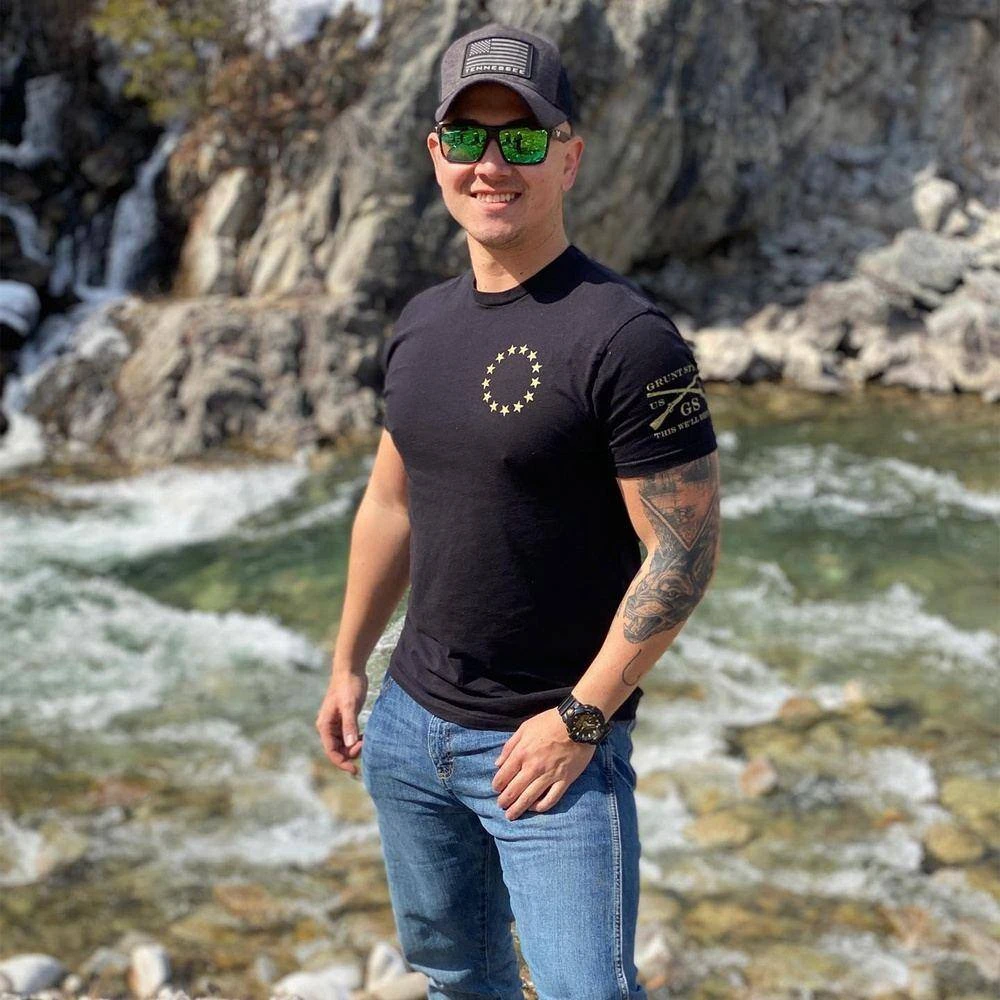 Betsy Rifle Flag T-Shirt - Black 5 Betsy Rifle Flag T-Shirt - Black - Image 3