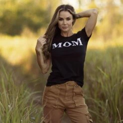 Women's Mom Defined T-Shirt - Black -Fashion Trend Clothing Store WebReady 2000x2000 915A8197